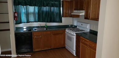 31 Pin Oak Ln, Little Egg Harbor Township, NJ 08087 - photo 2