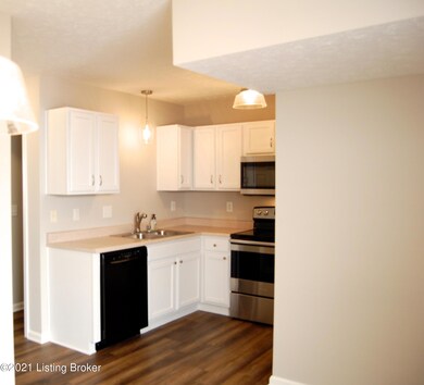 6605 Arbor Creek Dr unit 115, Louisville, KY 40228 - photo 4