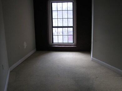 Emerson Mills unit 303, Pembroke, NH 03275 - photo 3