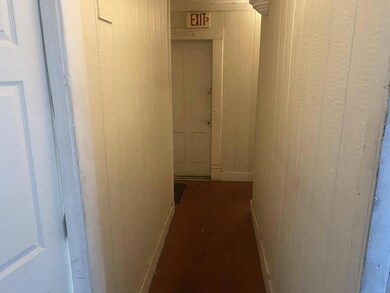 5 Clarendon hallway