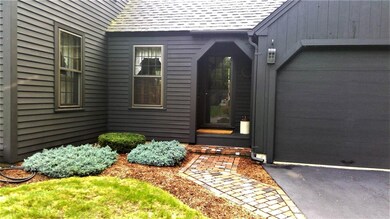 43 Wentworth Dr, Bedford, NH 03110 - photo 2