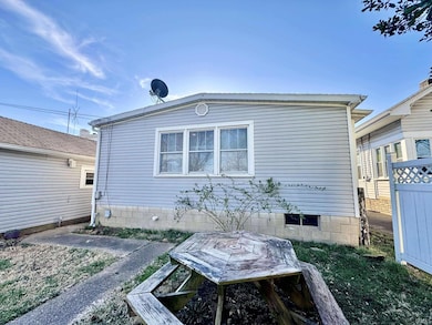 1410 12th St, Tell City, IN 47586 - photo 4