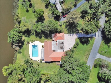 11009 SW 27th St, Davie, FL 33328 - photo 6