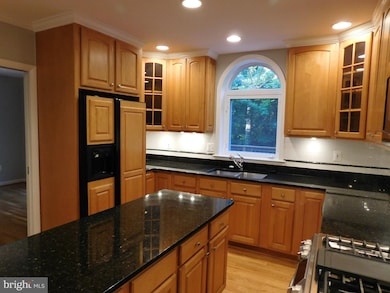 2404 Old Trace Ln, Reston, VA 20191 - photo 4