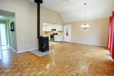 2 Quail Dr unit 2, Tariffville, CT 06081 - photo 5