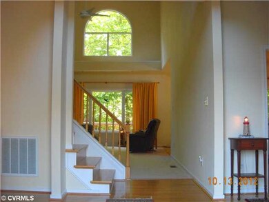 Foyer - Inviting entrance with vaulted ceilings an