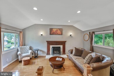 6527 Rolling Ridge Dr, Capitol Heights, MD 20743 - photo 5