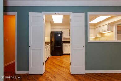 4300 Lakeside Dr unit 12, Jacksonville, FL 32210 - photo 4