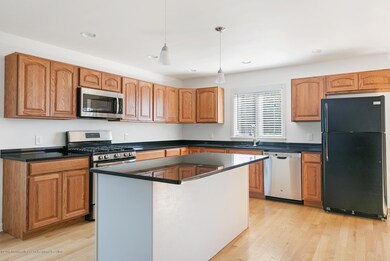 110 Broadway Point Pleasant-large-015-11