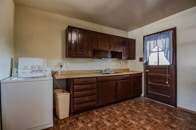 401 Spruce Ave, Alamogordo, NM 88310 - photo 7