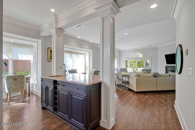 Interior Entry 1702 Signature Place