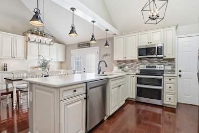 1438 Amberwood Cir, Murfreesboro, TN 37128 - photo 5