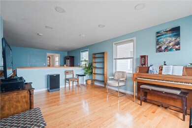 219 Benefit St, Pawtucket, RI 02861 - photo 4