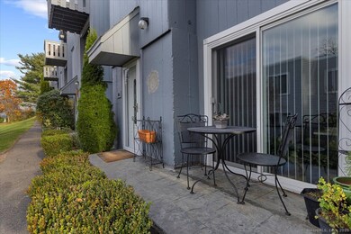 8 Birch Ln unit A, East Haven, CT 06513 - photo 2