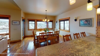 872-Clubhouse-Dr-Dining-Room