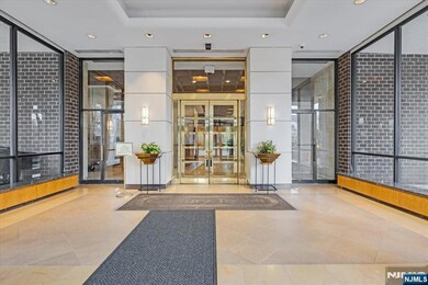 Full service valet and doorman building