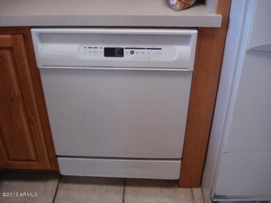 10534 W Caron Dr, Sun City, AZ 85351 - photo 6