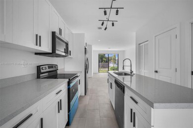 309 NW 7th Ct unit 2, Hallandale Beach, FL 33009 - photo 7