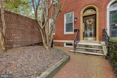 834 Hollins St, Baltimore, MD 21201 - photo 3