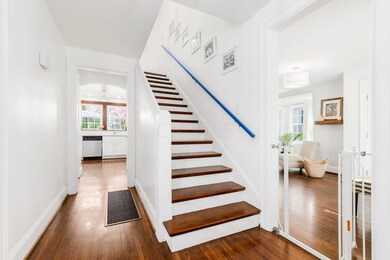 154 Erie Rd, Columbus, OH 43214 - photo 6