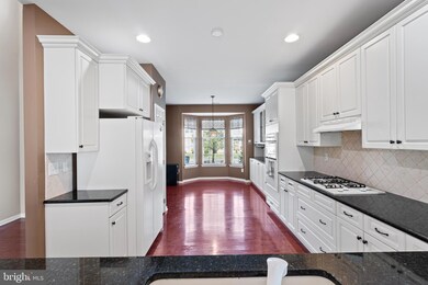 13 Norton Ave, Hightstown, NJ 08520 - photo 4