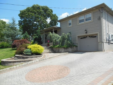 821 Regency Ct, Toms River, NJ 08753 - photo 2