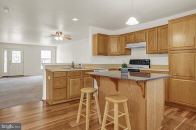 318 Saint Nicholas St, Reading, PA 19607 - photo 7