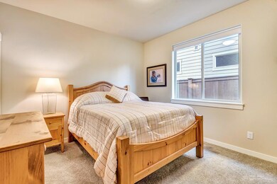 60436 Hedgewood Ln, Bend, OR 97702 - photo 6