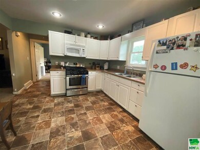 711 6th St, Onawa, IA 51040 - photo 7