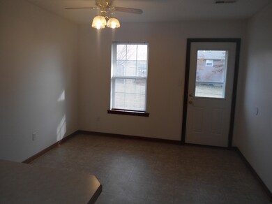 dining off kitchen