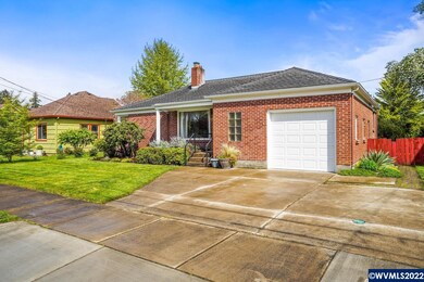 1315 9th Ave SW, Albany, OR 97321 - photo 2