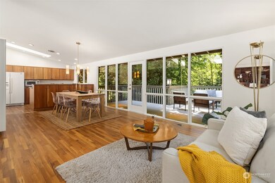 5211 W Mercer Place, Mercer Island, WA 98040 - photo 7