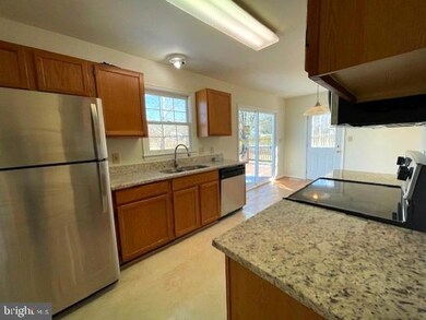 10701 White Pine Ln unit 101, Fredericksburg, VA 22407 - photo 7