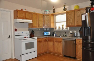 10740 Royal York Dr, Conroe, TX 77303 - photo 5