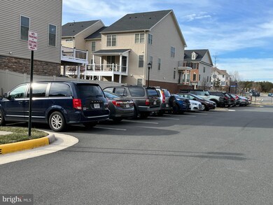 24988 Glasgow Heights Terrace, Chantilly, VA 20152 - photo 2