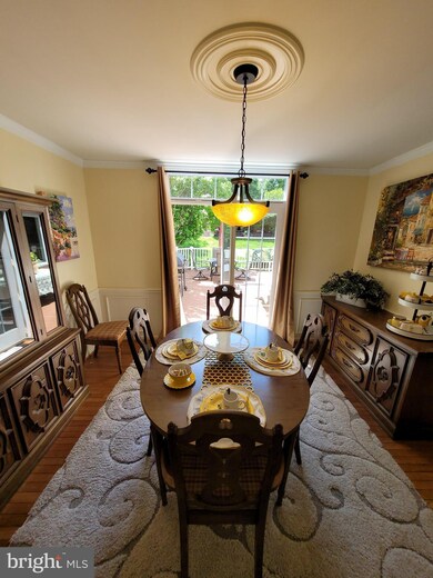 8308 Wehland Ct, Laurel, MD 20723 - photo 4