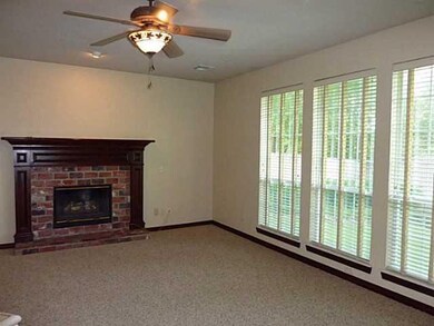 2608 Brenton Dr, Edmond, OK 73012 - photo 6