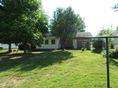 EXTERIOR BACK