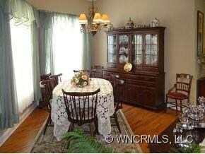 Roomy Dining area