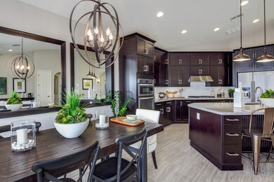 EM12.207.Dining2Kitchen