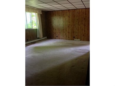Living Room. Nice Bright Large Living Room