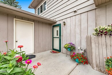 3131 Winnipeg Dr Front