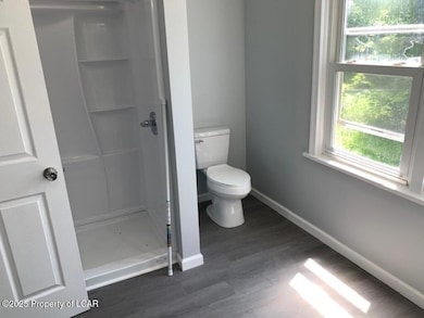7. 1st flr 3 Quarter bath