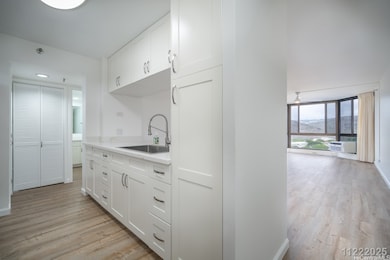 Country Club Plaza unit PH210, Honolulu, HI 96818 - photo 3