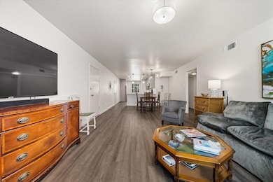 4400 Poplar Ave unit 25, Memphis, TN 38117 - photo 6