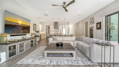 1659 Devonshire Ln, Sarasota, FL 34236 - photo 2