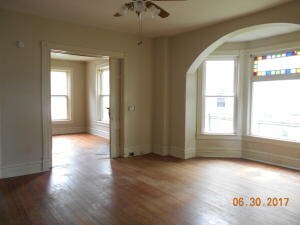 1321 W 8th St, Davenport, IA 52802 - photo 5