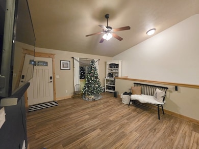 3138 Wynne Ave, Butte, MT 59701 - photo 3