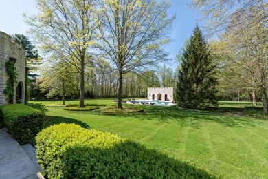 2.3 Lush Private Acres
