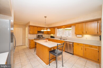 8944 Harkate Way, Randallstown, MD 21133 - photo 7